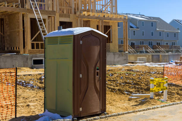 Best Portable restroom trailer rental  in Roseland, OH
